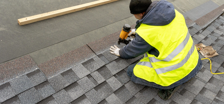 Asphalt Shingles roofing in 